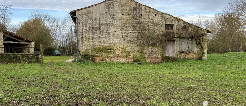 Longère 5 pièces de 350 m² à Brioux-sur-Boutonne (79170)