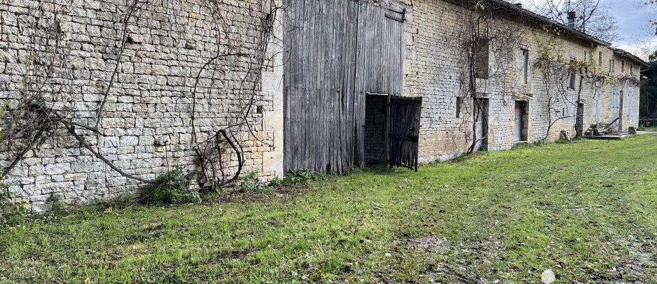 Longère 5 pièces de 350 m² à Brioux-sur-Boutonne (79170)