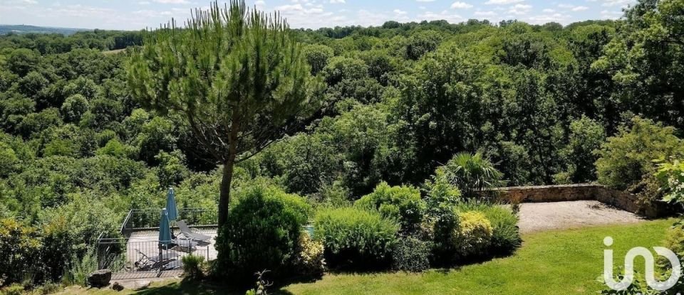 Domaine 5 pièces de 280 m² à Lissac-et-Mouret (46100)