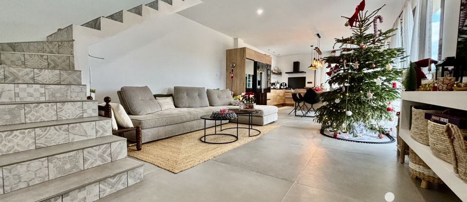 Maison 5 pièces de 128 m² à Le Castellet (83330)