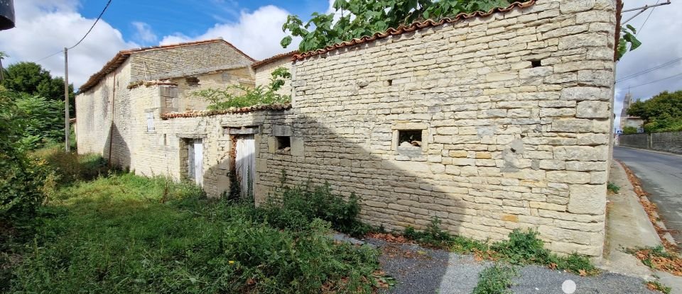 Village house 3 rooms of 90 m² in Loubillé (79110)