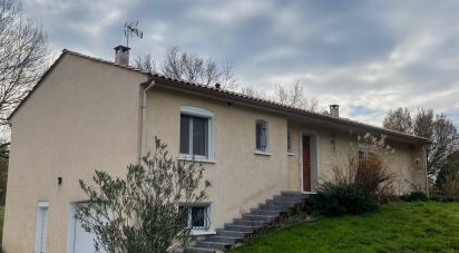 Maison 4 pièces de 117 m² à Lempaut (81700)