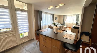 Appartement 4 pièces de 72 m² à Sainte-Geneviève-des-Bois (91700)