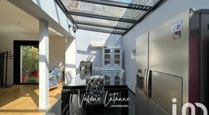 House 6 rooms of 146 m² in Saint-Maur-des-Fossés (94210)