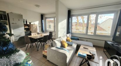 Appartement 2 pièces de 52 m² à Roanne (42300)