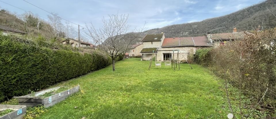 Maison de village 5 pièces de 140 m² à Matafelon-Granges (01580)