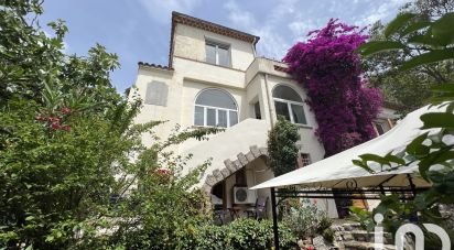 House 8 rooms of 210 m² in Le Cannet (06110)