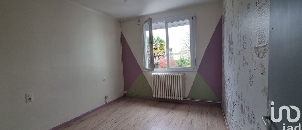 House 4 rooms of 111 m² in Challans (85300)