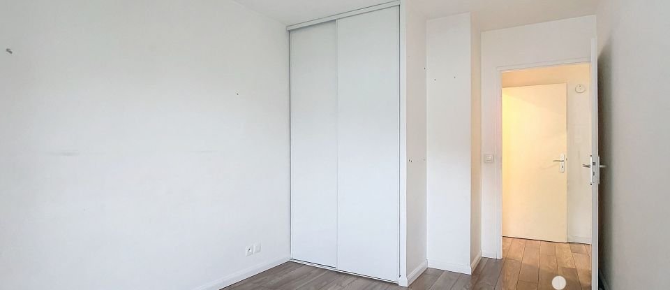 Apartment 3 rooms of 70 m² in Colombes (92700)