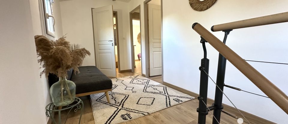 Maison 6 pièces de 142 m² à Biaudos (40390)