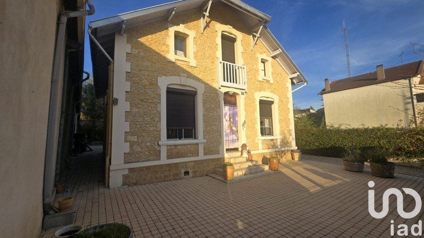 Town house 5 rooms of 151 m² in Bergerac (24100)