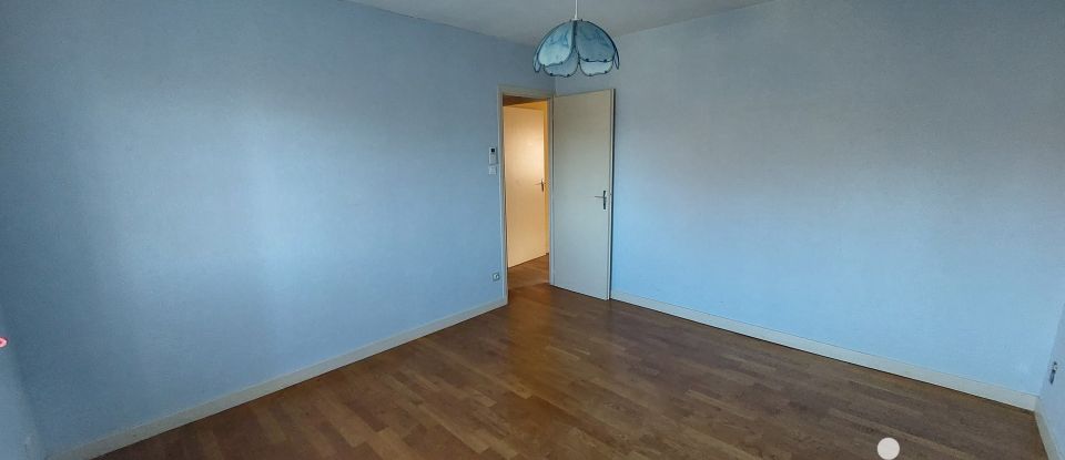 House 5 rooms of 130 m² in Perreuil (71510)