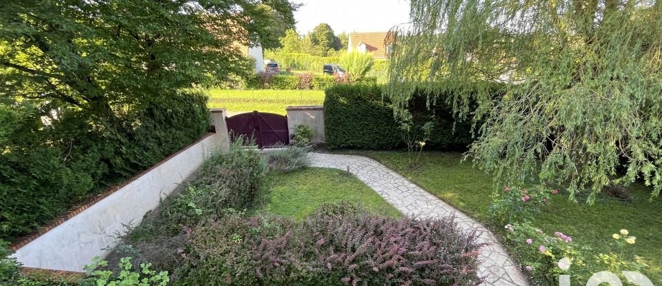 House 6 rooms of 115 m² in Gisors (27140)