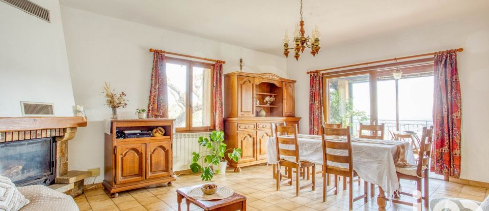 Traditional house 6 rooms of 150 m² in Les Adrets-de-l'Estérel (83600)