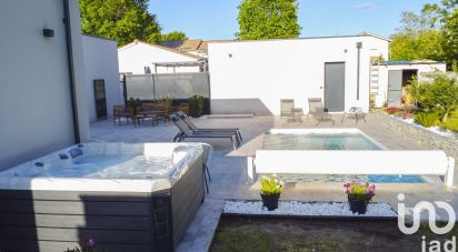 Architectural house 6 rooms of 145 m² in Ayguemorte-les-Graves (33640)