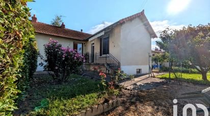 House 3 rooms of 64 m² in Montluçon (03100)