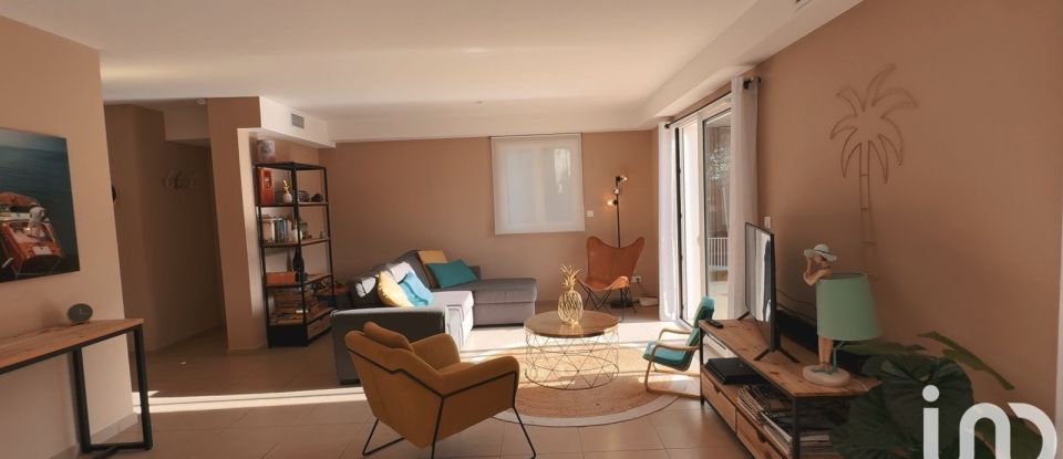 House 4 rooms of 120 m² in Roquebrune-sur-Argens (83380)