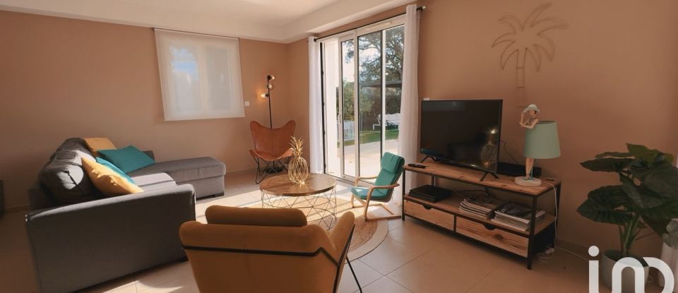 House 4 rooms of 120 m² in Roquebrune-sur-Argens (83380)