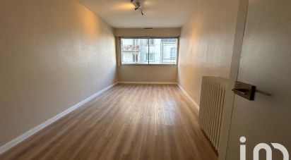 Apartment 2 rooms of 54 m² in Nantes (44000)