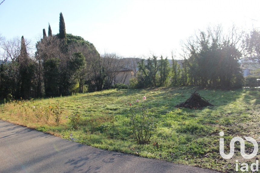 Terrain de 744 m² à - (34460)