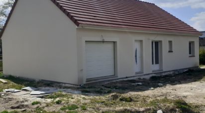 House 5 rooms of 104 m² in Lion-en-Sullias (45600)