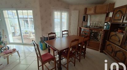 Traditional house 5 rooms of 150 m² in Lagord (17140)