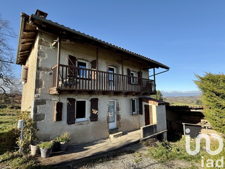 Maison traditionnelle 5 pièces de 89 m² à Sabadel-Latronquière (46210)