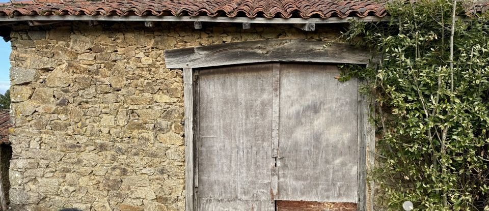 Maison traditionnelle 5 pièces de 89 m² à Sabadel-Latronquière (46210)