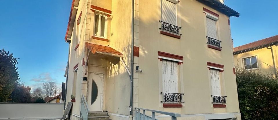 House 5 rooms of 130 m² in Orly (94310)