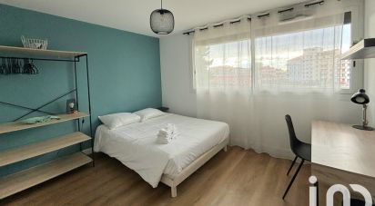 Apartment 4 rooms of 65 m² in Toulon (83000)