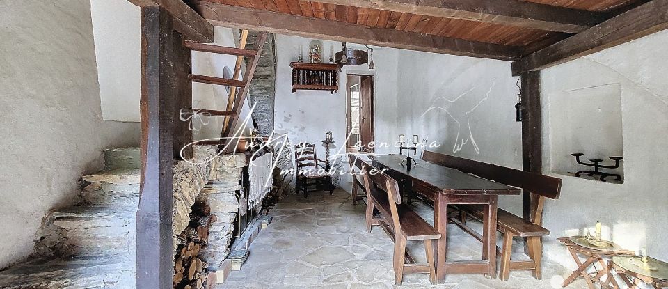 Country house 4 rooms of 110 m² in Cabrerolles (34480)