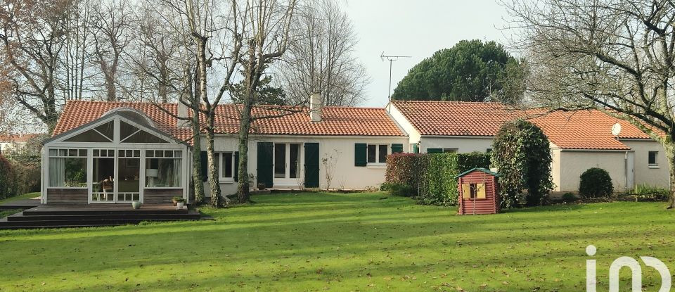 Maison 9 pièces de 234 m² à Mouilleron-le-Captif (85000)