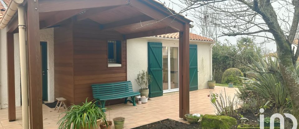 Maison 9 pièces de 234 m² à Mouilleron-le-Captif (85000)