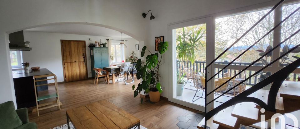 Maison 5 pièces de 160 m² à Hélette (64640)