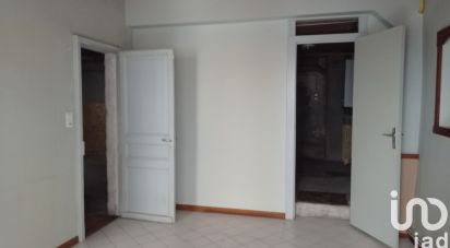 Town house 3 rooms of 64 m² in Maurs (15600)