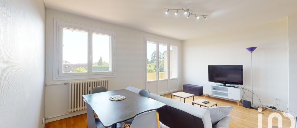 Apartment 3 rooms of 72 m² in Auxerre (89000)