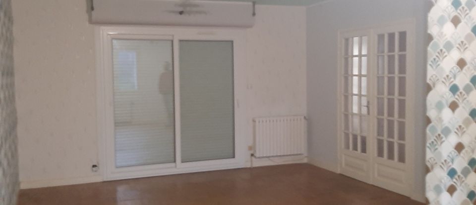 Maison 6 pièces de 125 m² à Carhaix-Plouguer (29270)