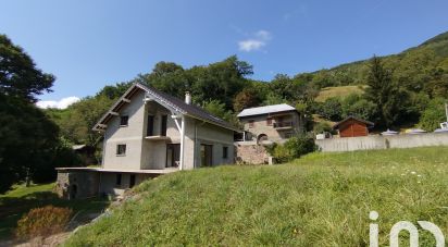 House 5 rooms of 145 m² in Aiton (73220)