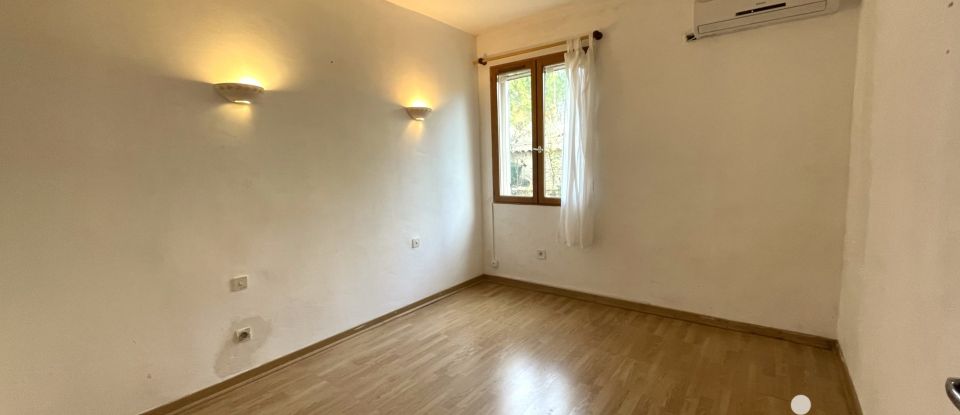 Maison 11 pièces de 244 m² à Pouzilhac (30210)