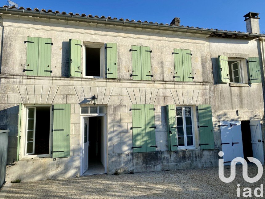 Maison 5 pièces de 143 m² à Saint-Savinien (17350)