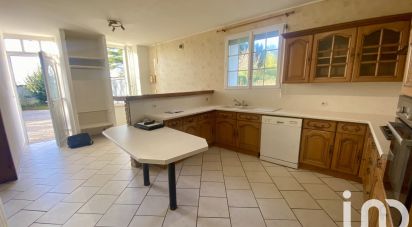 House 5 rooms of 143 m² in Saint-Savinien (17350)