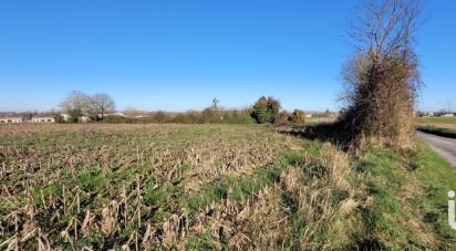 Land of 11,924 m² in Saint-Julien-de-l'Escap (17400)