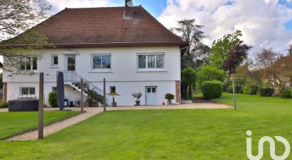 Maison traditionnelle 6 pièces de 149 m² à Montceau-les-Mines (71300)