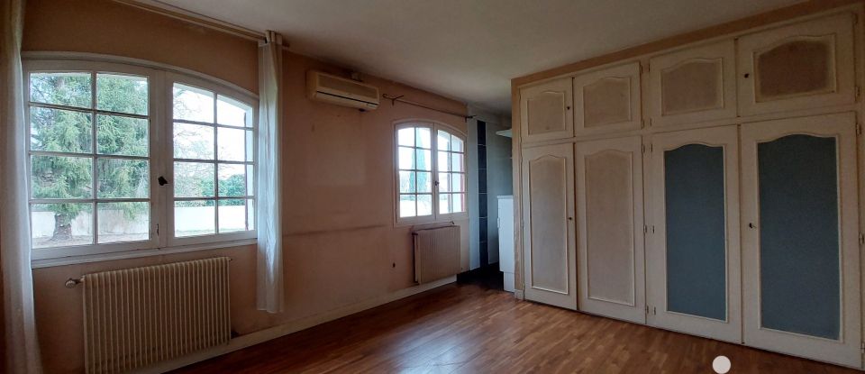 Maison 7 pièces de 200 m² à Carignan-de-Bordeaux (33360)