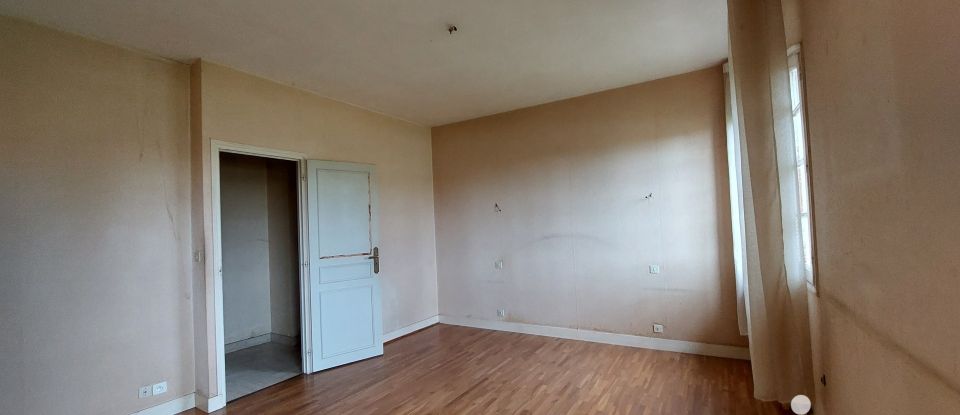 Maison 7 pièces de 200 m² à Carignan-de-Bordeaux (33360)