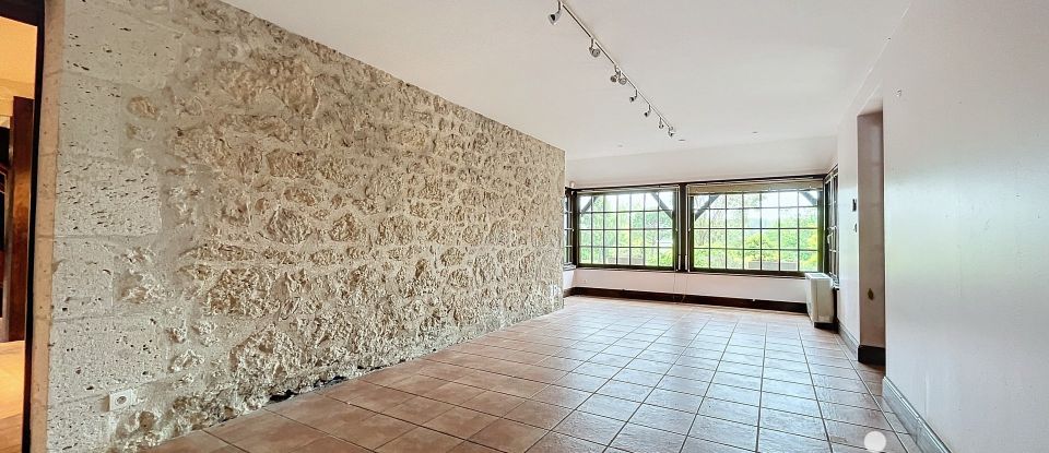 Demeure 6 pièces de 428 m² à La Croix-Blanche (47340)