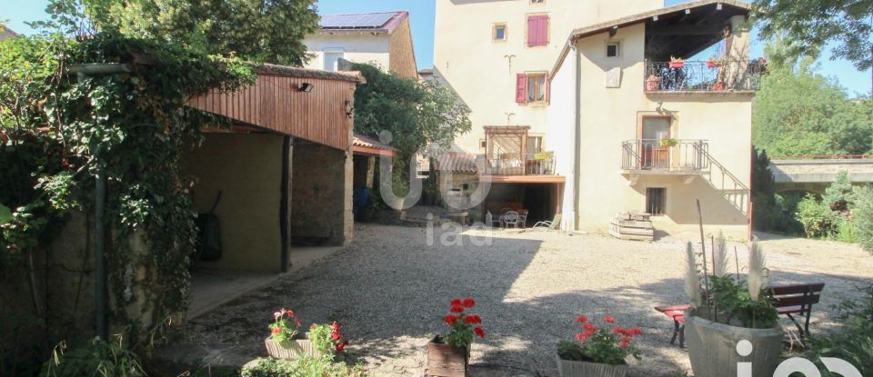 House 7 rooms of 182 m² in Saint-Rome-de-Cernon (12490)