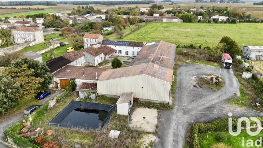 Maison 9 pièces de 278 m² à Foussignac (16200)