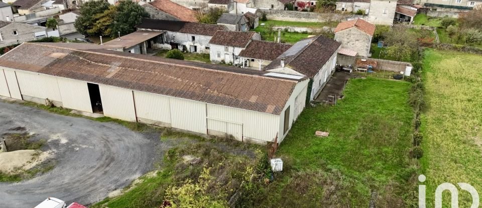 Maison 9 pièces de 278 m² à Foussignac (16200)