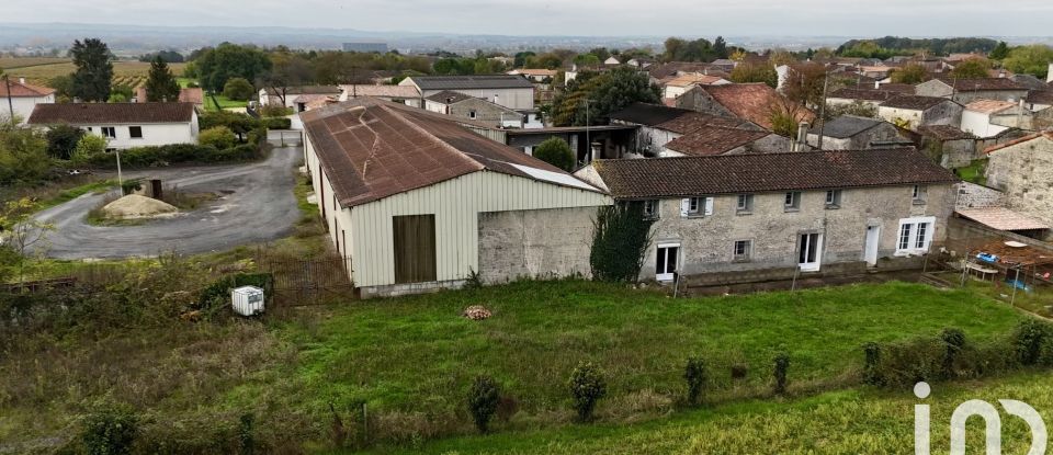 Maison 9 pièces de 278 m² à Foussignac (16200)